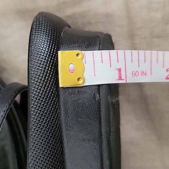 rockport xcs flip flops